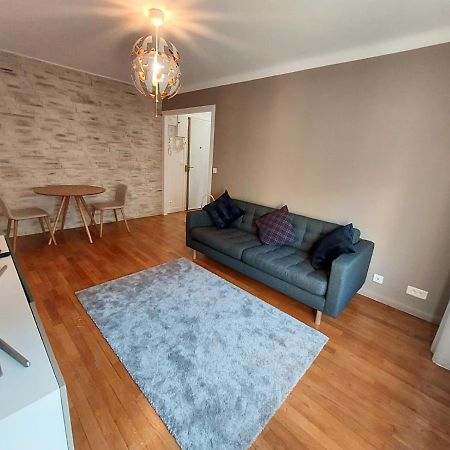 Bel Appartement 2 Pieces, Sortie De Metro Ligne 8 شارينتو لو بو المظهر الخارجي الصورة