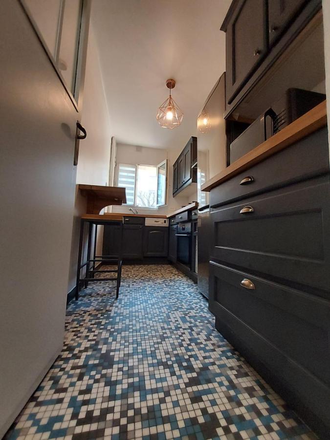 Bel Appartement 2 Pieces, Sortie De Metro Ligne 8 شارينتو لو بو المظهر الخارجي الصورة